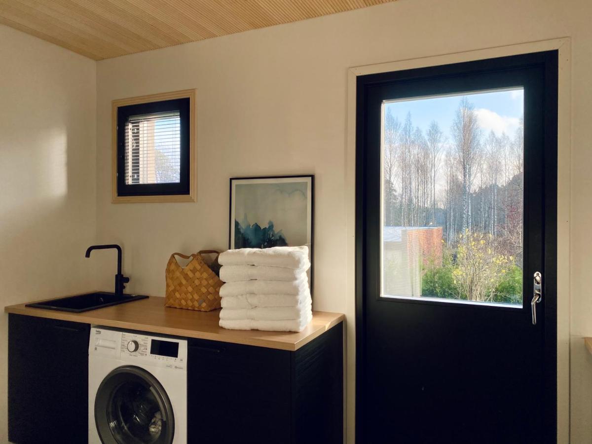 Idyllic Villa Unikko With Jacuzzi And Sauna Björneborg Exteriör bild